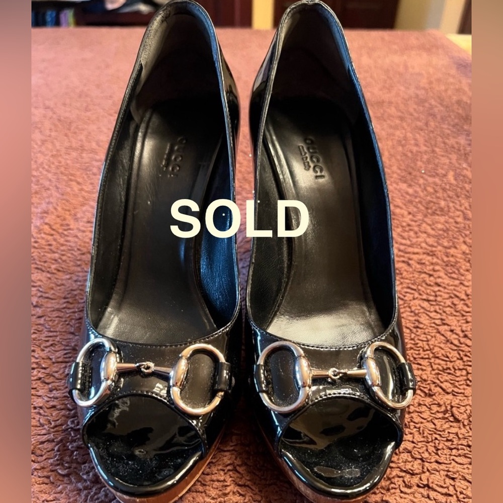 Gucci horsebit patent leather, Black pumps, size 39